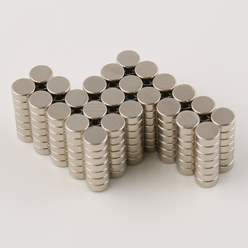 D4x2mm-Neodymium-Magnets-N50-Circular-Magnets-3