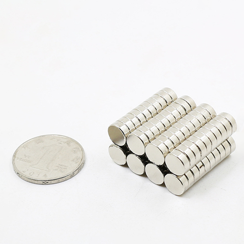 D7x2mm-Neodymium-Magnets-N42-Disc-Magnets-4
