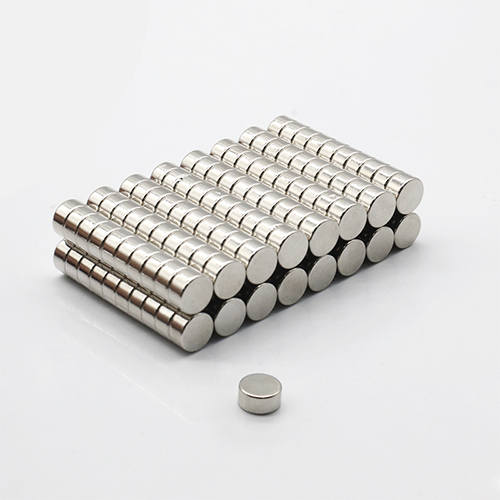 D8x4mm-Neodymium-Magnets-N40-Round-Magnets-1